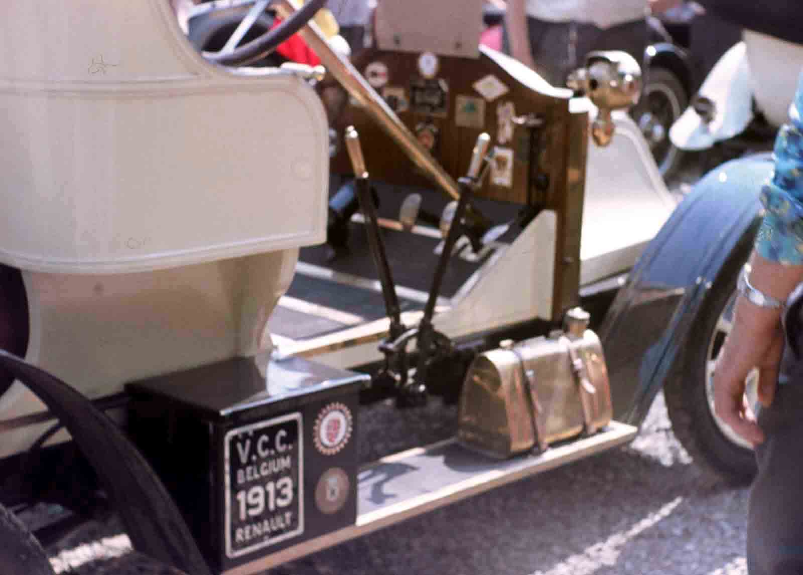 Veteran car rallye OSTRAVA 1970 (17).jpg